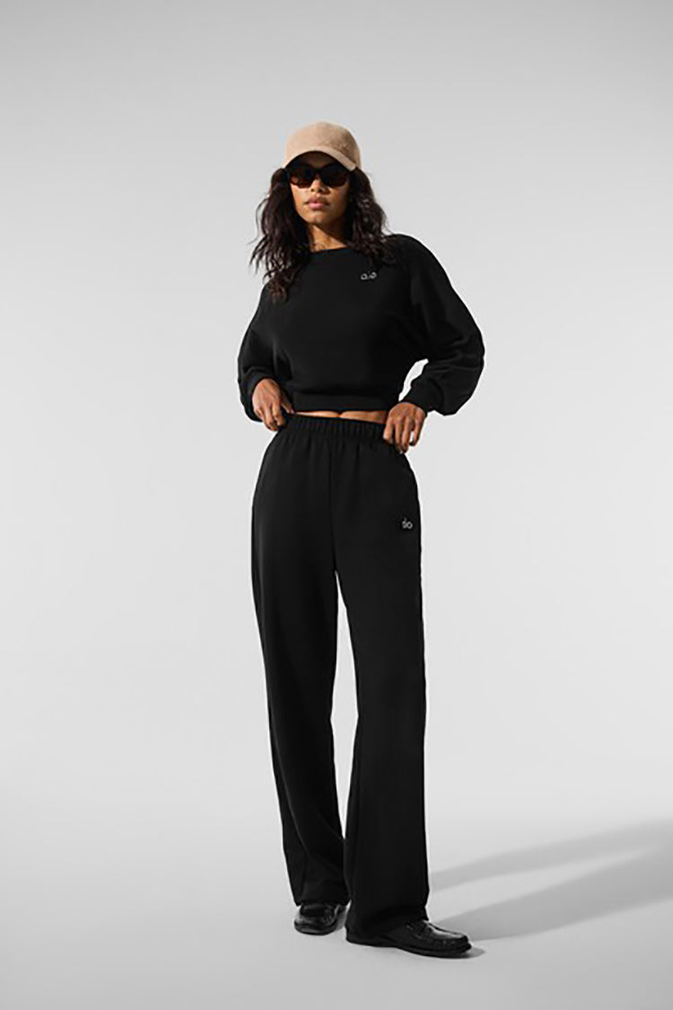 CROPPED ACCOLADE CREWNECK