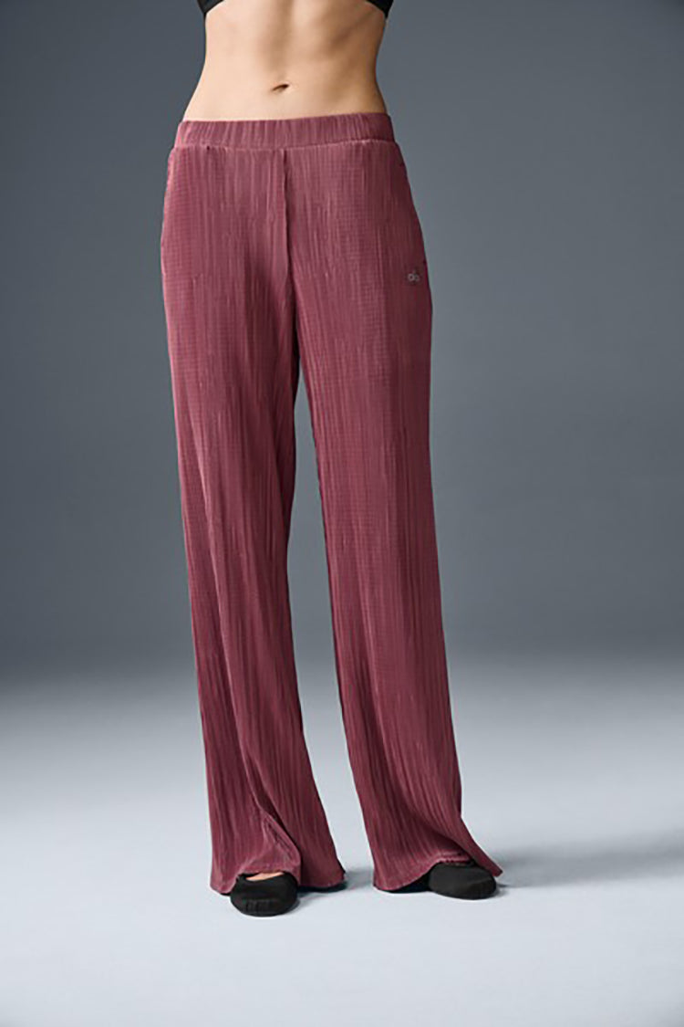 HIGH-WAIST MICRO PLISSE STRAIGHT LEG PANT